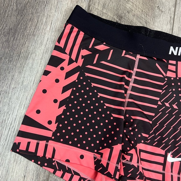 Nike Pro Pink Print Spandex Shorts - Picture 3 of 12